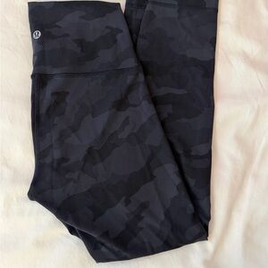 Lululemon wundertrain camo leggings